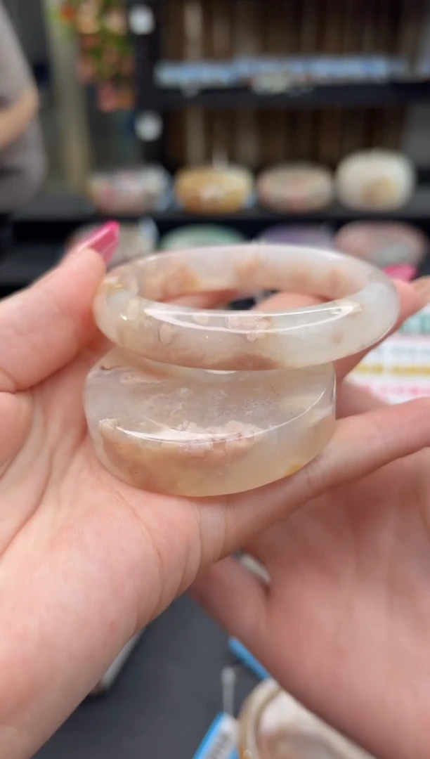 未镶嵌手镯石英质玉116(56圈赠送镯心)