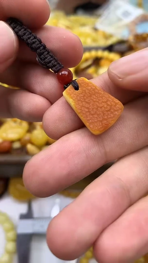 裸石蜜蜡未镶嵌挂件