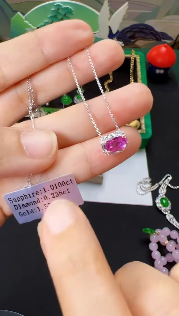 蓝宝石颈饰18K金镶嵌项链