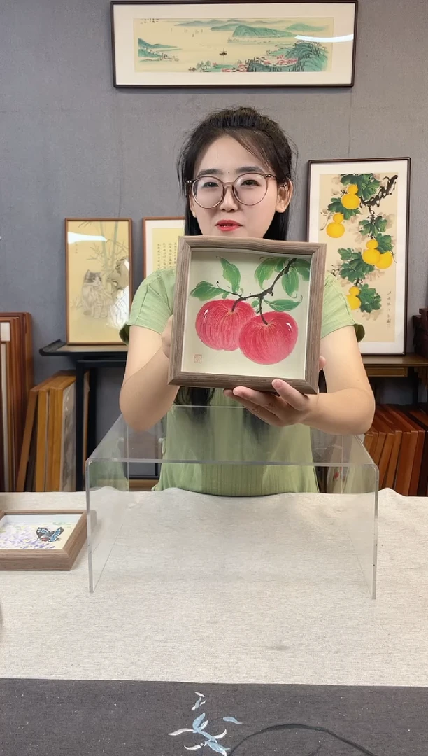 国画纯手写带框作品-15*15 苹果