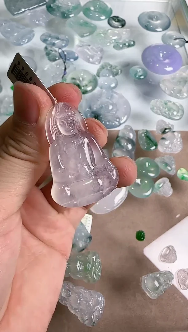 【闪购商品】翡翠吊坠(不含链)未镶嵌··