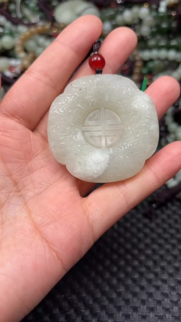 【闪购商品】和田玉颈饰未镶嵌1