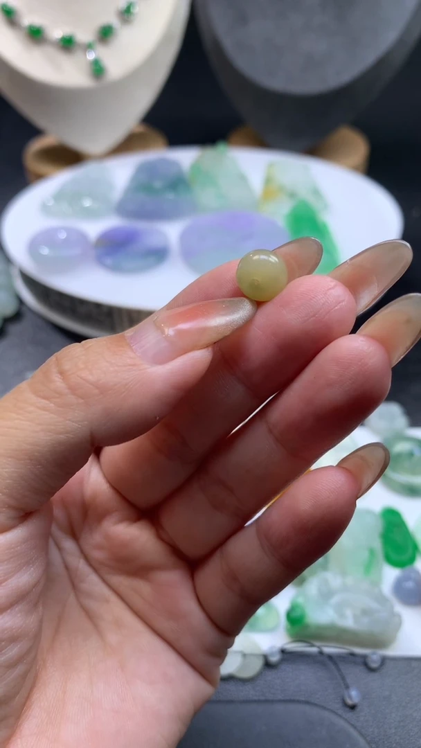 【闪购商品】定制翡翠未镶嵌翡翠