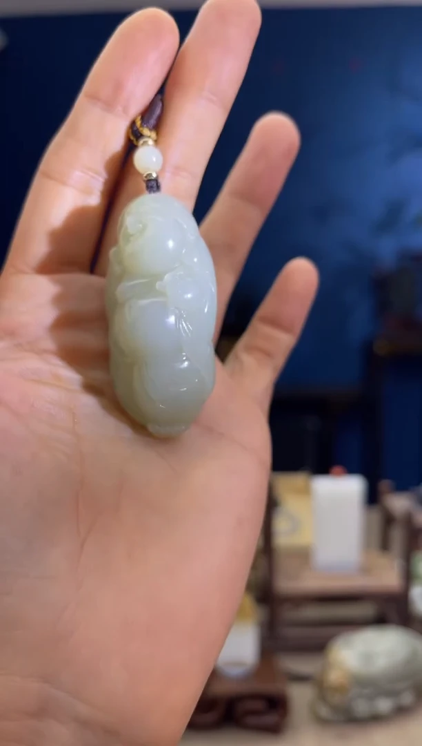 和田玉未镶嵌颈饰1