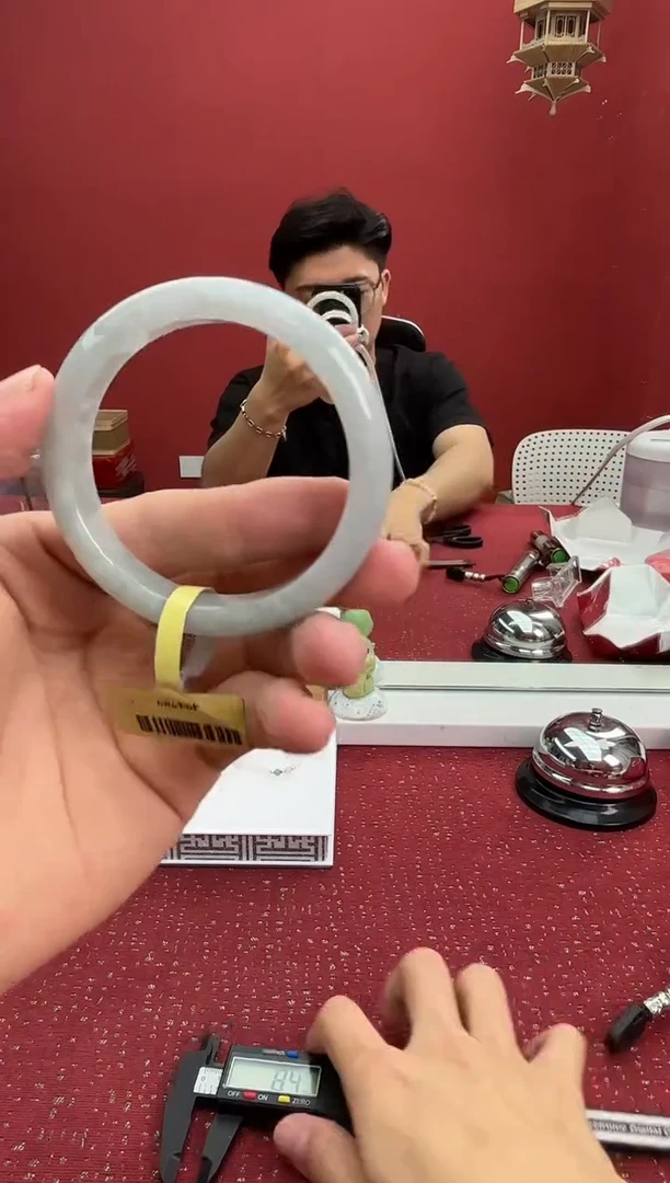 翡翠手镯未镶嵌9手镯