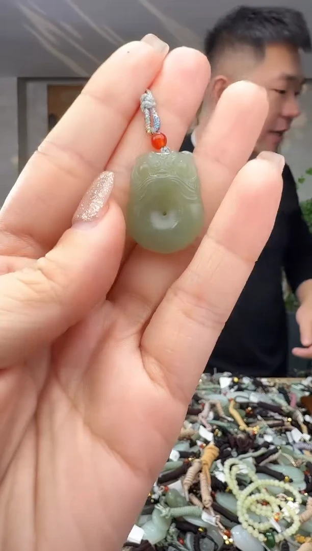 颈饰未镶嵌和田玉拍一发一多样性发货