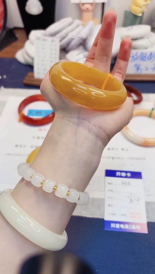 【闪购商品】石英质玉手镯未镶嵌303-财气镯-圈口56