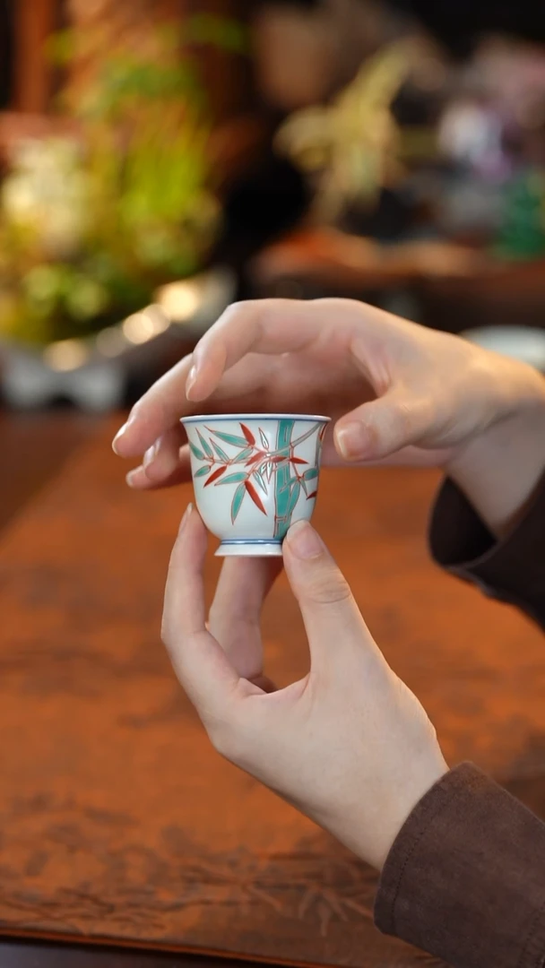 红绿彩竹子杯