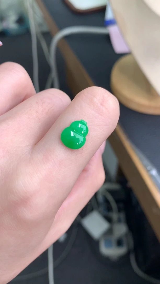 未镶嵌定制翡翠葫芦