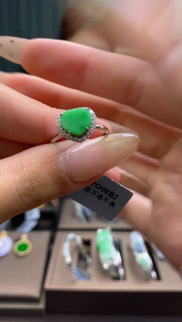 颈饰银S925镶嵌翡翠净货15558