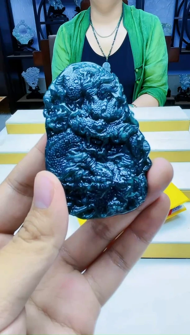 定制翡翠未镶嵌毛货05300065多样性发其一