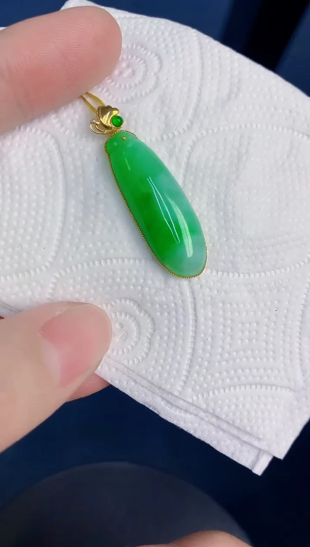 颈饰18K金镶嵌翡翠天然翡翠缅甸A货