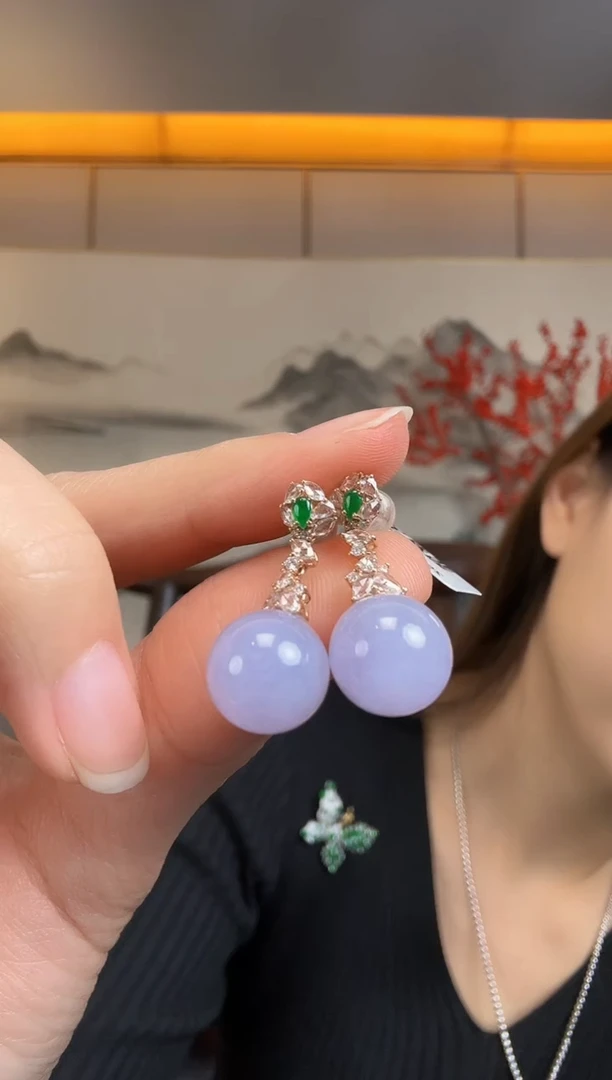 【闪购商品】翡翠耳钉18K金镶嵌605玉珠一对