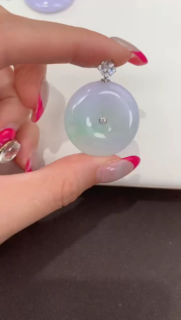 颈饰18K金镶嵌翡翠天然缅甸a货翡翠