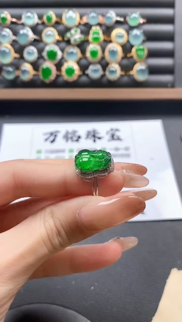 银S925镶嵌戒指翡翠51511