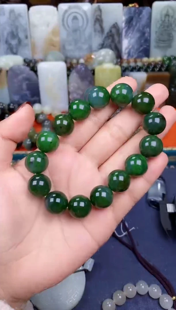 颈饰未镶嵌和田玉和田玉