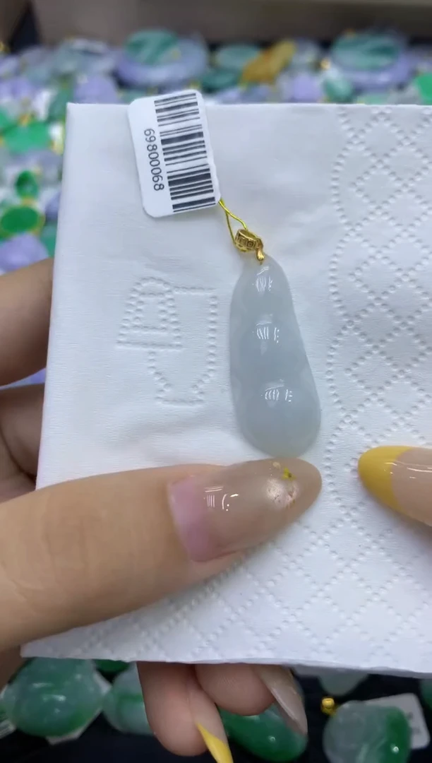 颈饰未镶嵌翡翠天然缅甸翡翠A货