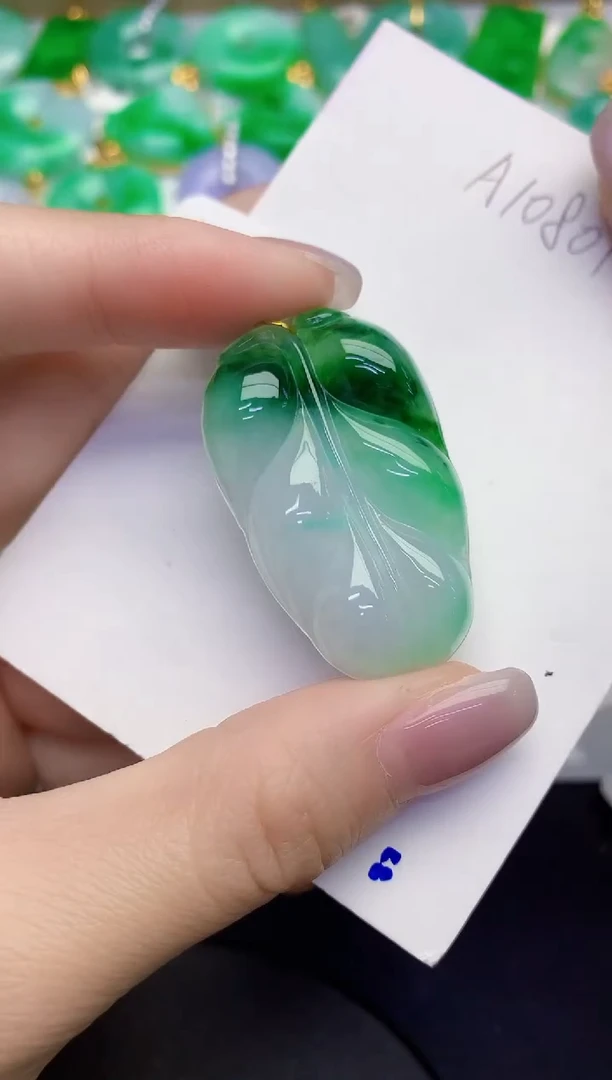 颈饰未镶嵌翡翠缅甸天然翡翠A货
