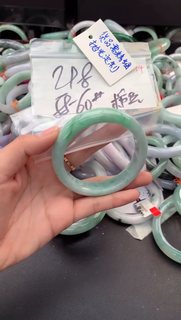 【闪购商品】定制翡翠未镶嵌毛货需精细抛光+多人