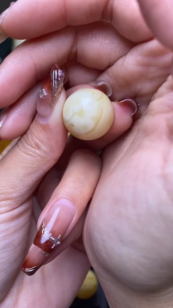 【闪购商品】琥珀裸石未镶嵌葵.116