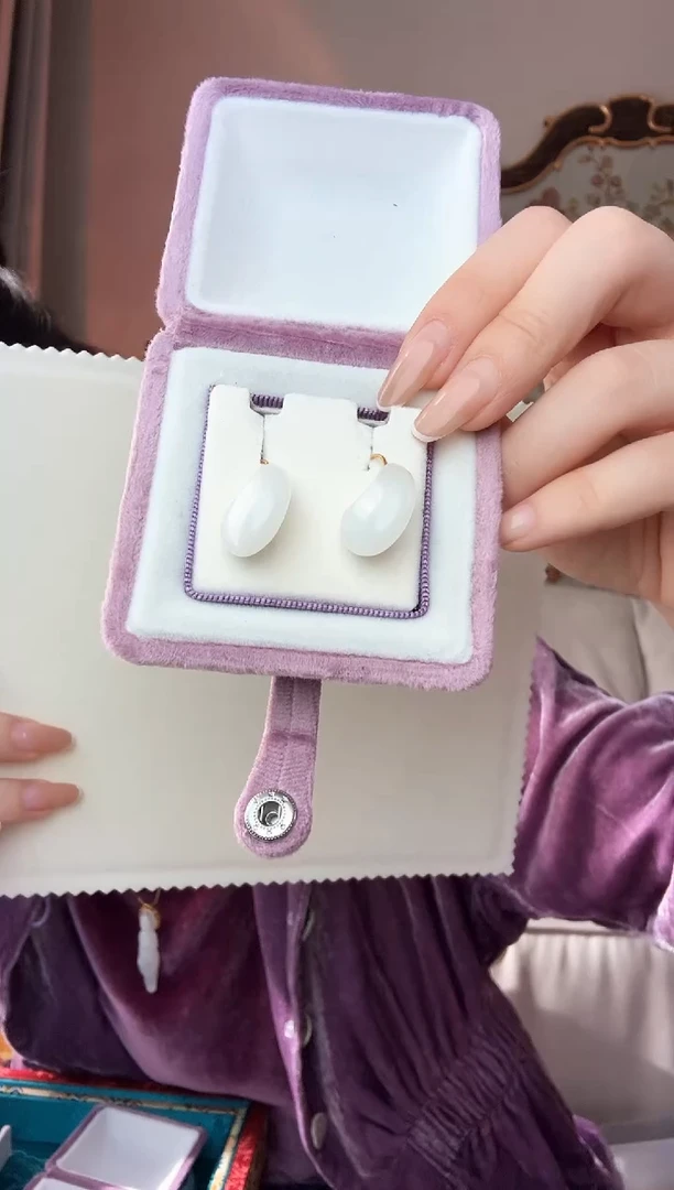 【闪购商品】和田玉耳饰18K金镶嵌和田玉耳环