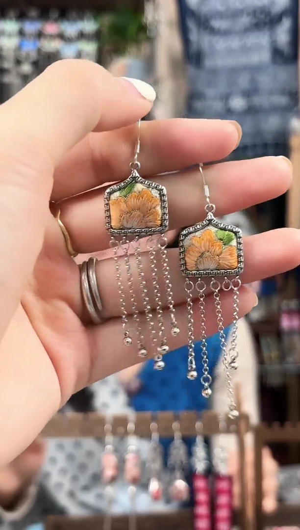 织绣民族风非遗老绣饰品583