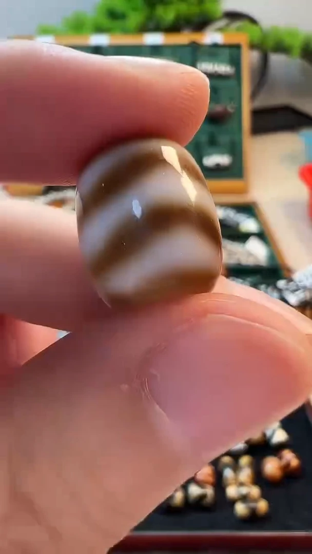 玛瑙/玉髓（覆膜）颈饰未镶嵌1微瑕