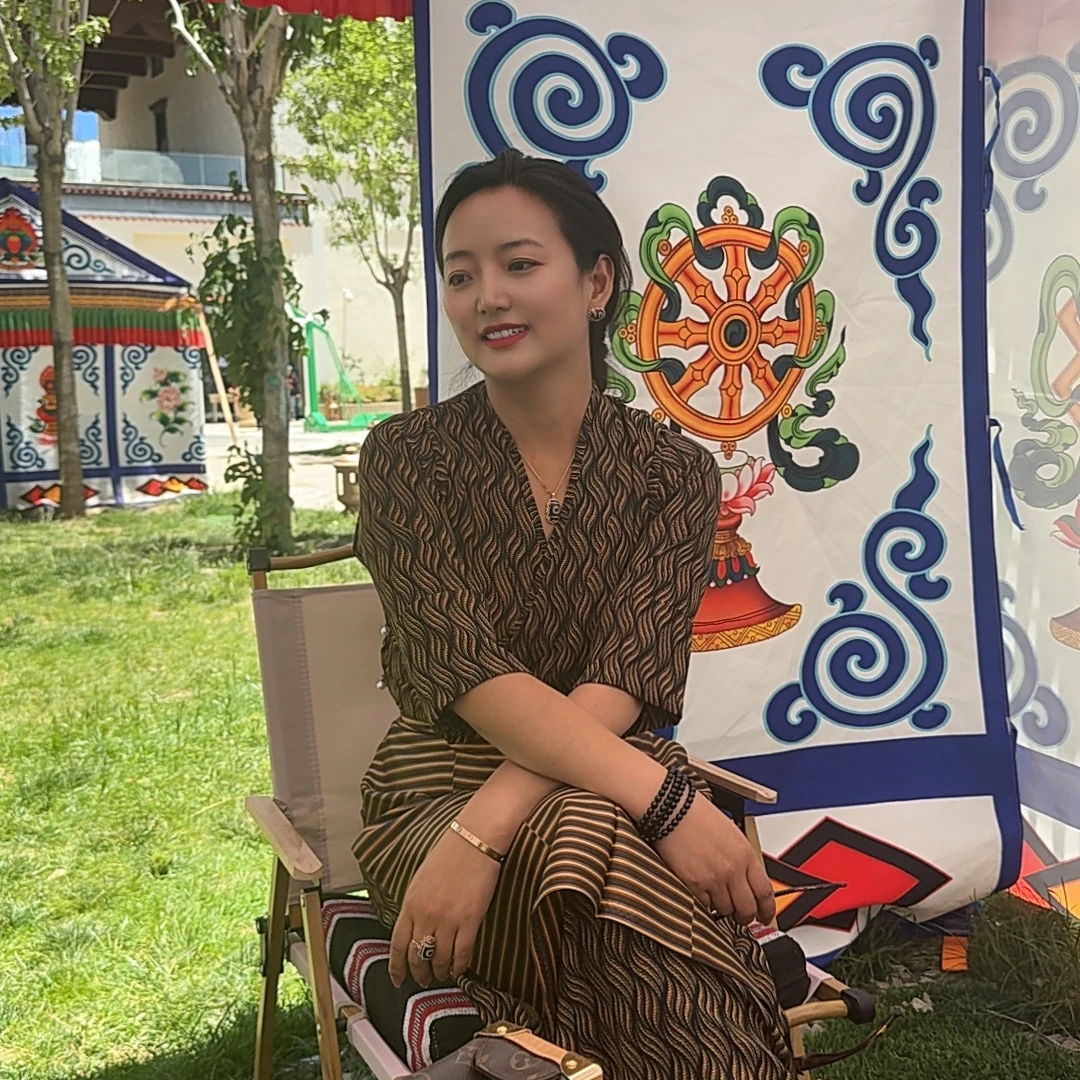 史镜藏式夏季连袖藏服