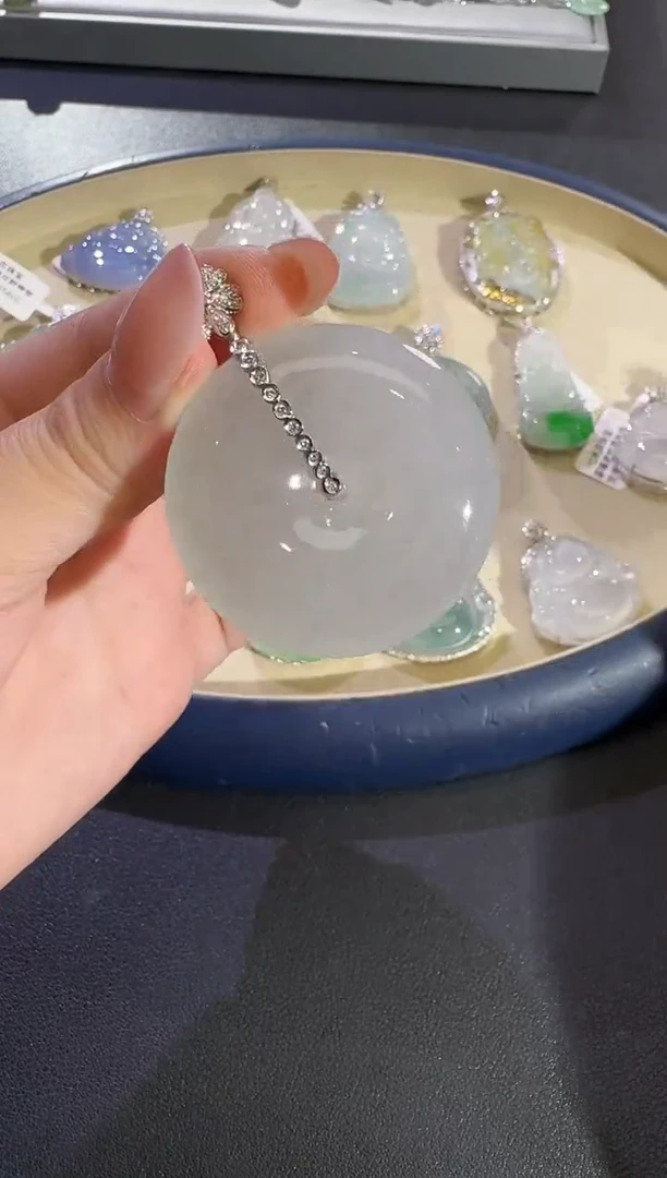 吊坠(不含链)18K金镶嵌翡翠【源头工厂】钻石镶嵌