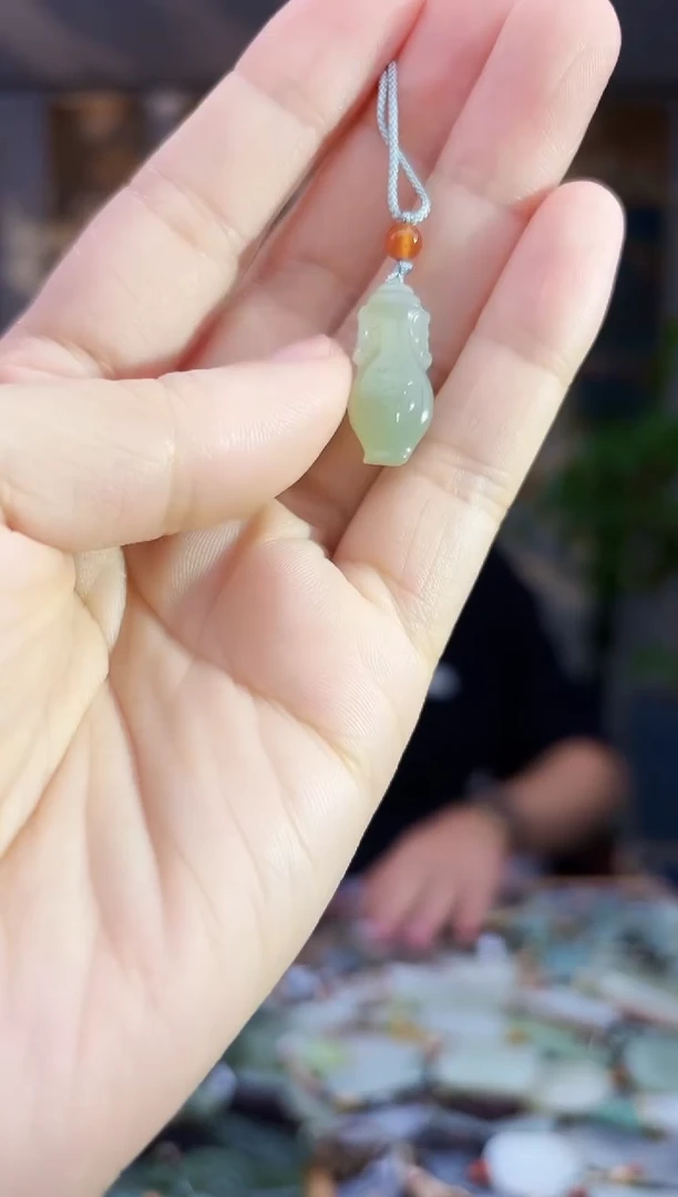 和田玉未镶嵌挂件拍一发一多样性发货