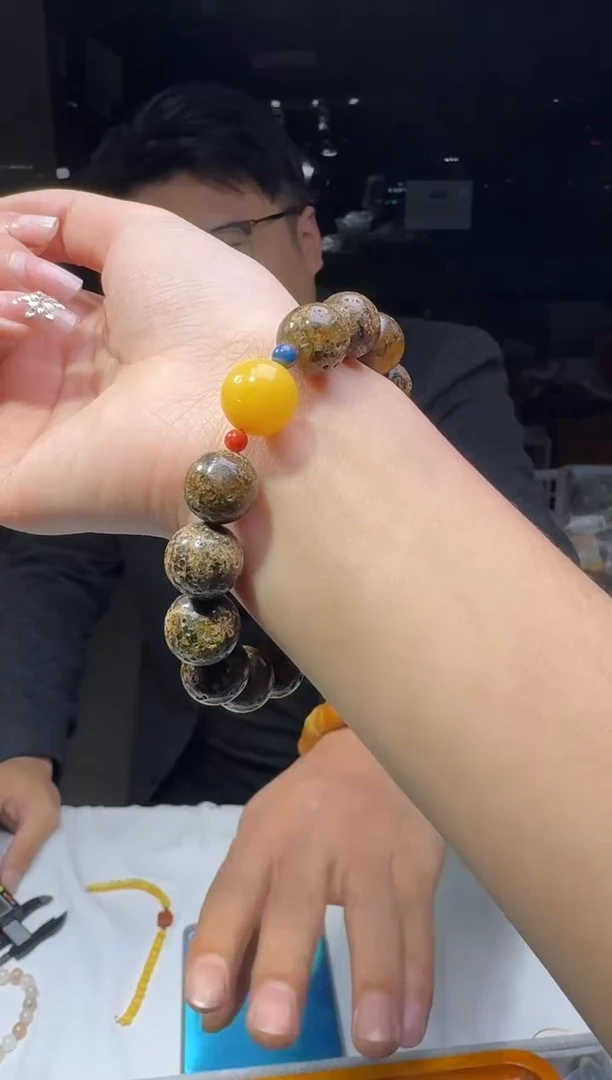 【闪购商品】琥珀手链未镶嵌多样性发一件 176