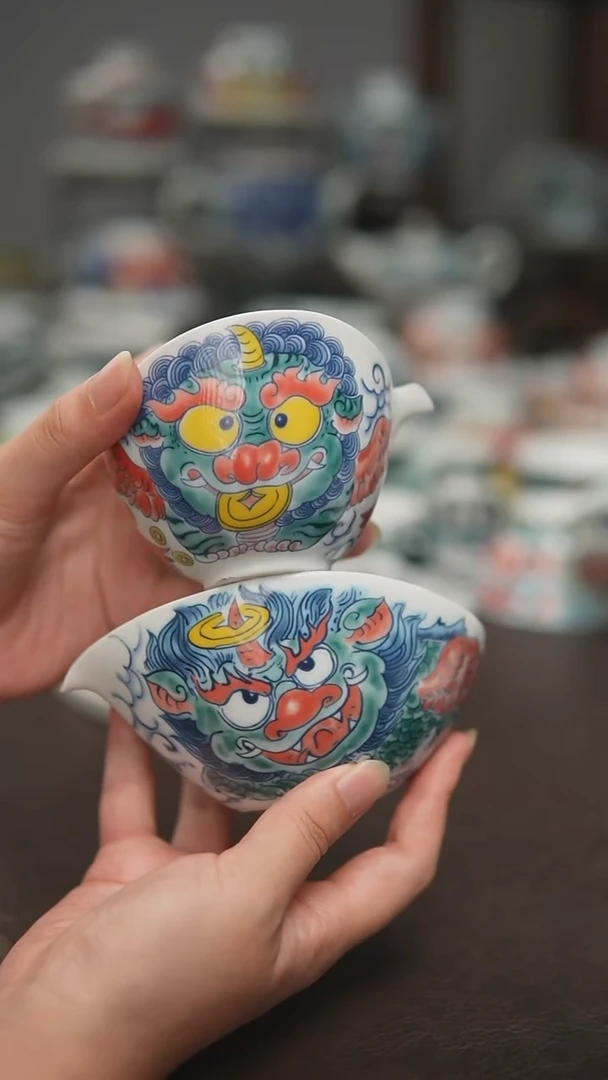 宠粉福利价        手抓壶+大号公道