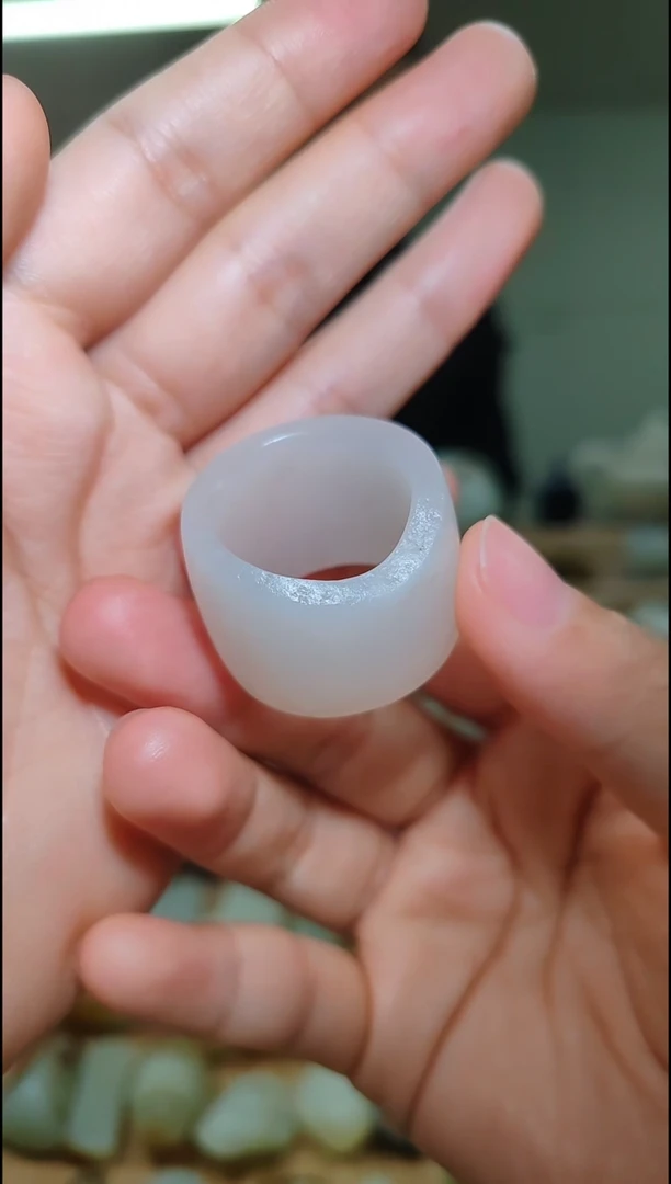 【闪购商品】和田玉把件未镶嵌新疆和田玉扳指把件 内径22