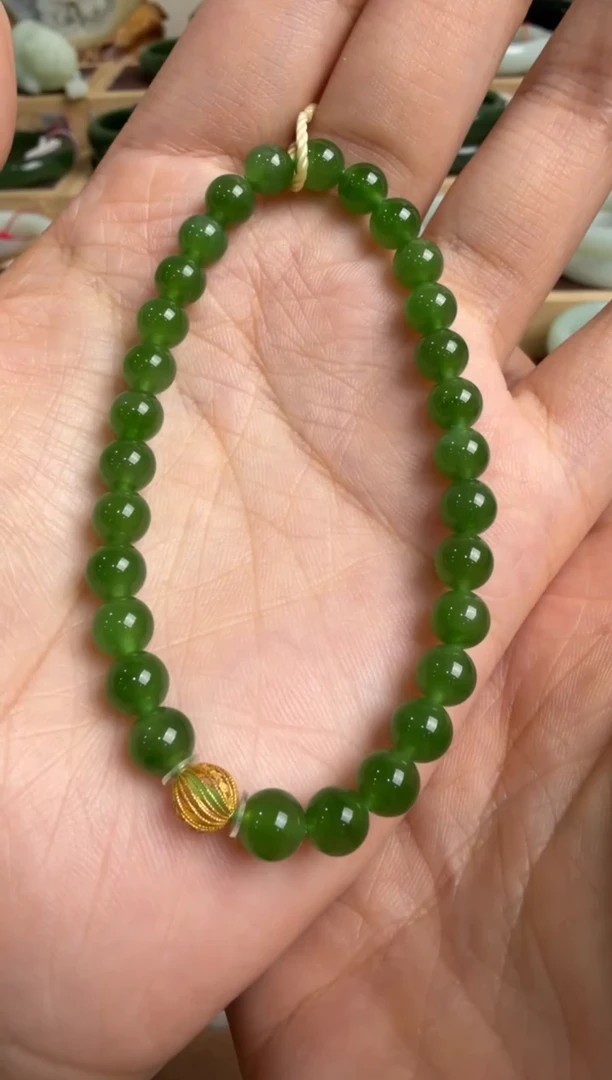 颈饰未镶嵌和田玉手串