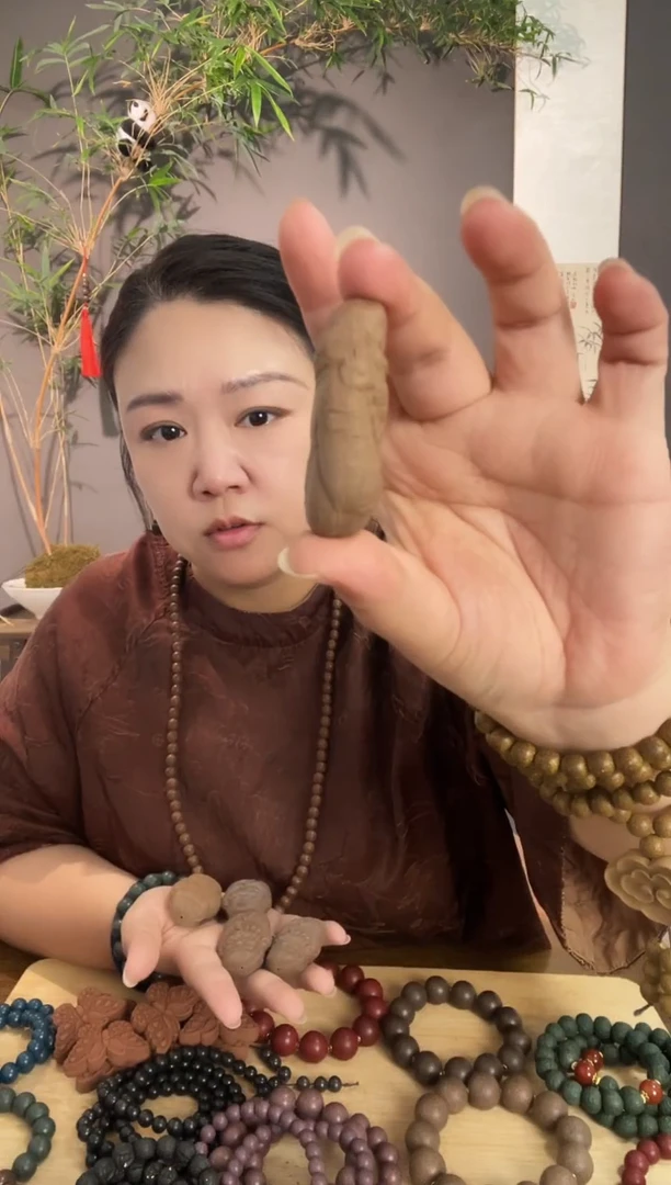 泥塑雍正避暑达摩香牌（不带绳子）