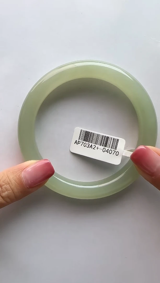 和田玉手镯未镶嵌61