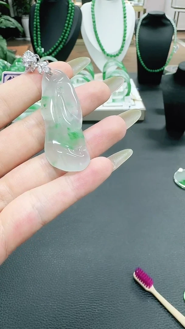 未镶嵌1石英质玉（非洲翠）/8096