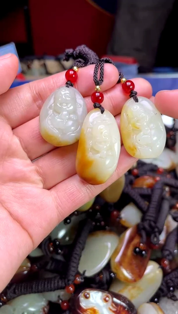 【闪购商品】和田玉颈饰未镶嵌1