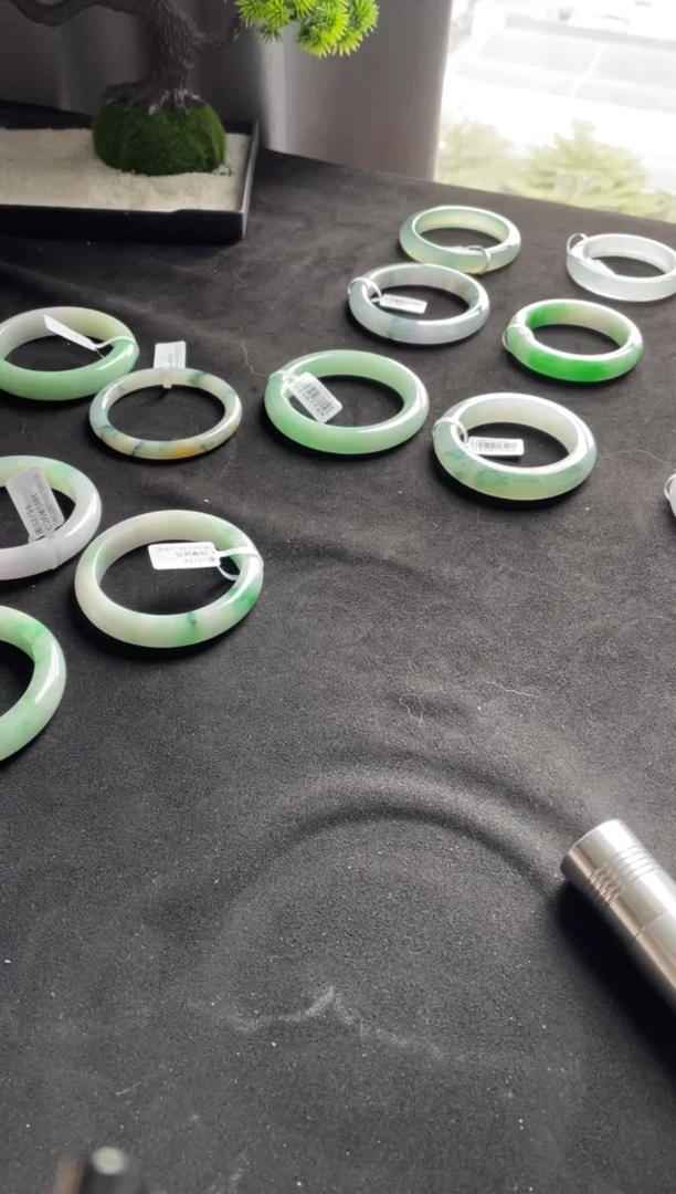 未镶嵌手镯翡翠三天鉴赏期