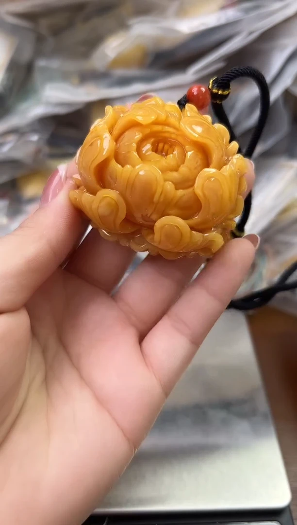 未镶嵌蜜蜡裸石琥珀蜜蜡吊坠