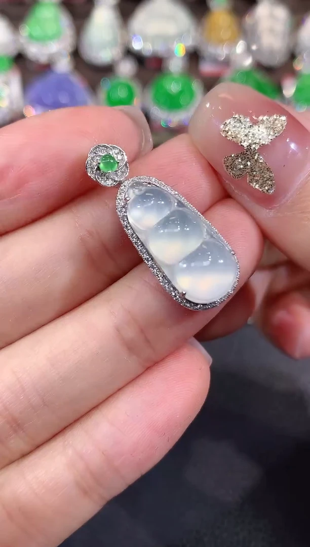 吊坠(不含链)18K金镶嵌翡翠A21