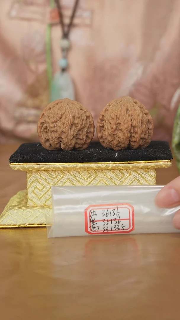 把件文玩核桃密纹狮子头