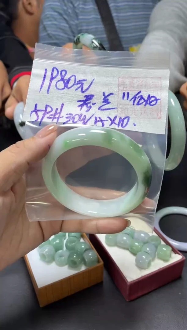 未镶嵌定制翡翠君*兰+手镯59#1980元  毛货需抛光