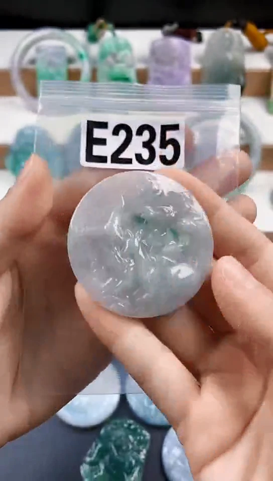 颈饰未镶嵌翡翠天然翡翠吊坠挂件