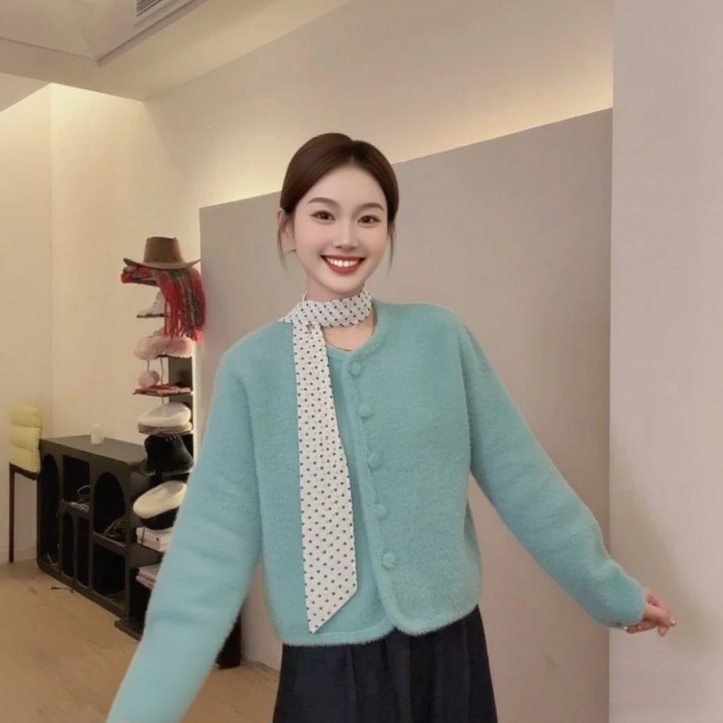 奶蓝色水貂绒毛毛衣外套女秋冬季2025新款外穿小香风针织开衫上衣