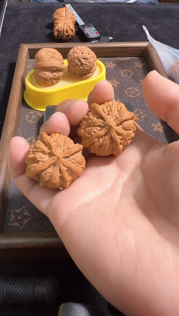 把件核桃边36尺38尺全品雨花石四棱