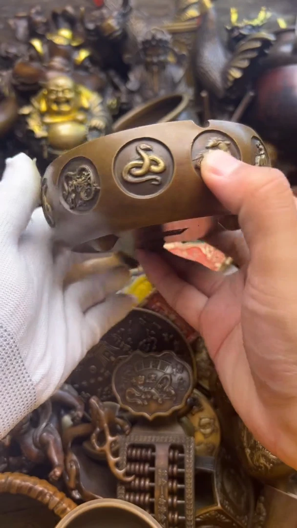 精美铜器，点击下单