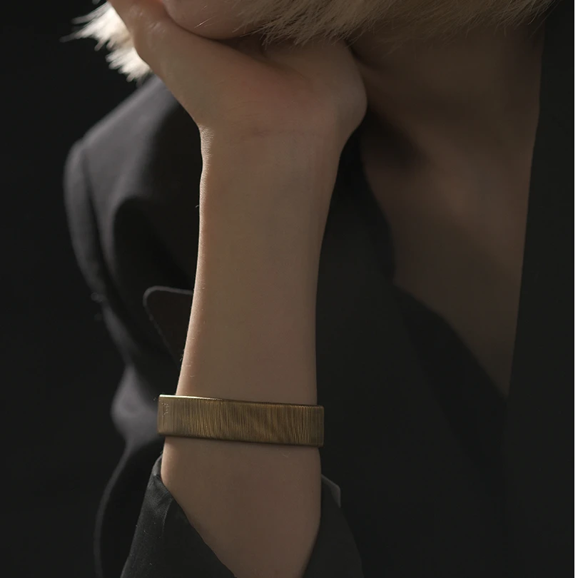 周帝王黄金电黑工艺足金拉丝金丝手镯时尚电黑精致手镯(尾款)