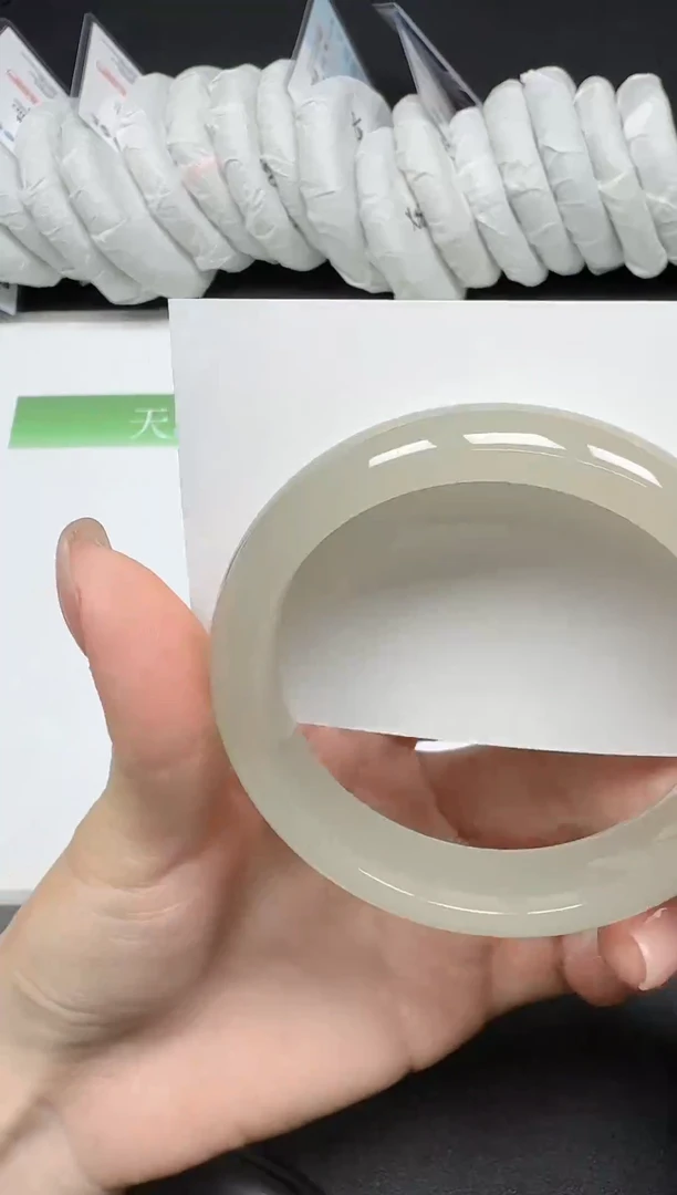 未镶嵌手镯石英质玉014-57