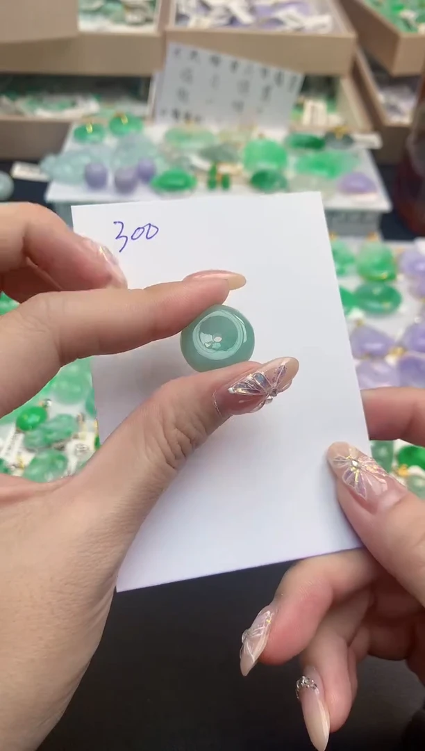 颈饰未镶嵌翡翠天然缅甸A货翡翠